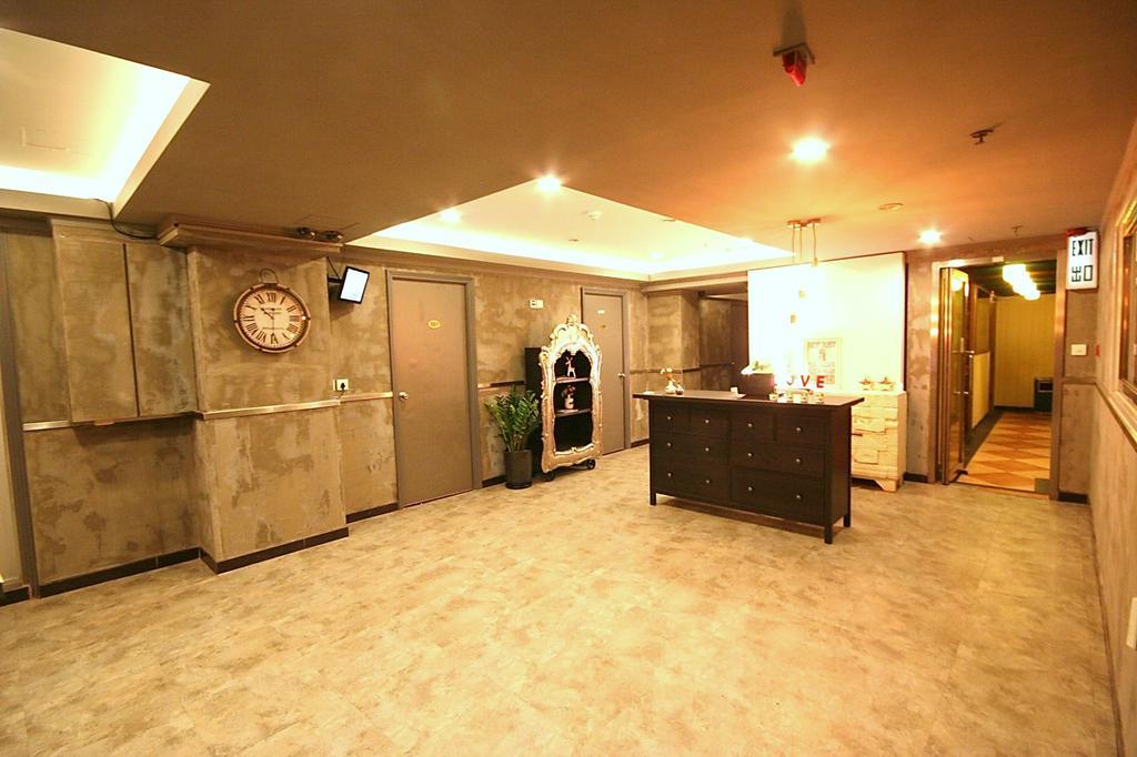 S3 Hotel Hong Kong Dış mekan fotoğraf